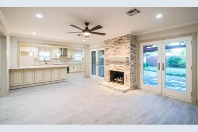 5046 Yarwell Drive, Houston, TX 77096 - Photo 14