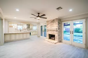 5046 Yarwell Dr, Houston, TX 77096 - Photo 14