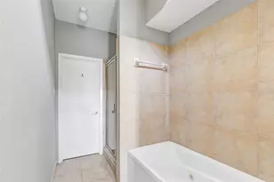 310 S Jensen Dr, Houston, TX 77003 - Photo 38