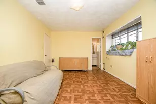 7136 Crownwest St, Houston, TX 77072 - Photo 4