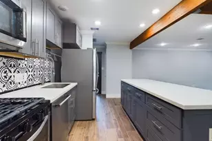 9007 Sharpcrest St, Houston, TX 77036 - Photo 10