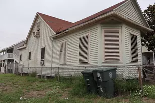 4028 Sealy St, Galveston, TX 77550 - Photo 2