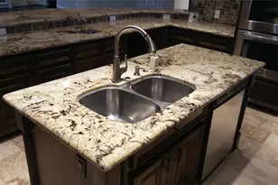 5809 Newcastle St, Bellaire, TX 77401 - Photo 16