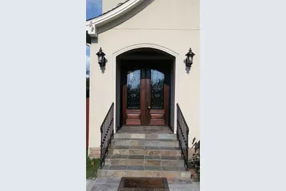 5809 Newcastle Street, Bellaire, TX 77401 - Photo 2