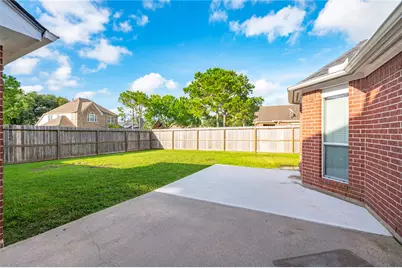 101 Arbor Springs Lane, Dickinson, TX 77539 - Photo 30