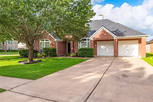 101 Arbor Springs Ln, Dickinson, TX 77539 - Photo 36