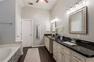 101 Arbor Springs Ln, Dickinson, TX 77539 - Photo 24