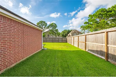 101 Arbor Springs Lane, Dickinson, TX 77539 - Photo 34