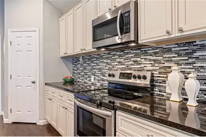 101 Arbor Springs Lane, Dickinson, TX 77539 - Photo 10