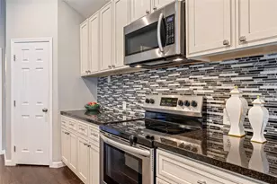 101 Arbor Springs Ln, Dickinson, TX 77539 - Photo 10