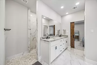 111 Creekside Lane, Lake Jackson, TX 77566 - Photo 20