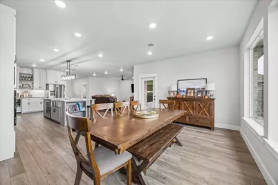 111 Creekside Lane, Lake Jackson, TX 77566 - Photo 14