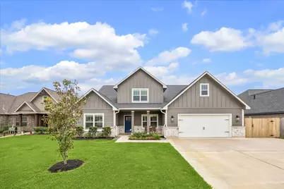 111 Creekside Lane, Lake Jackson, TX 77566 - Photo 1