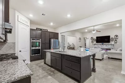 15516 Forest Grove Drive, Willis, TX 77378 - Photo 6