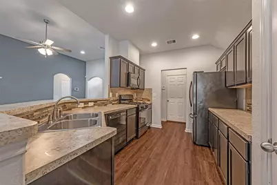 8107 Grandview Street, Houston, TX 77051 - Photo 8