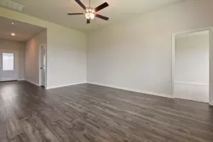 25518 Blooming Hazel Dr, Cleveland, TX 77328 - Photo 8