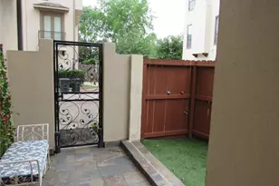 3034 Orchard Dr, Houston, TX 77054 - Photo 2