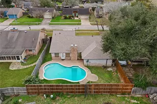 9814 Sageroyal Ln, Houston, TX 77089 - Photo 32