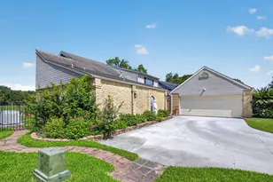 3710 Point Clear Dr, Missouri City, TX 77459 - Photo 2