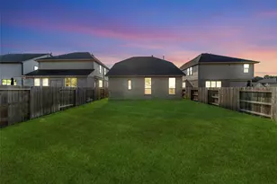 1426 Northwood Blf Ln, Pinehurst, TX 77362 - Photo 4