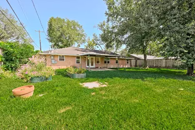 8927 Rockhurst Drive, Houston, TX 77080 - Photo 28