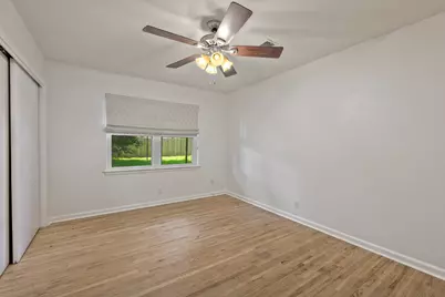 8927 Rockhurst Drive, Houston, TX 77080 - Photo 14