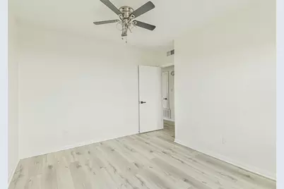 5922 Fairdale Lane, Houston, TX 77057 - Photo 16