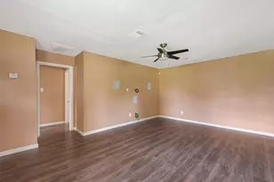202 Norview Dr, Houston, TX 77022 - Photo 4
