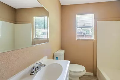 202 Norview Drive, Houston, TX 77022 - Photo 12