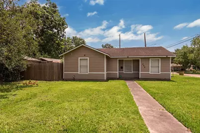 202 Norview Drive, Houston, TX 77022 - Photo 1