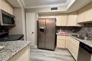 10811 Richmond Ave, Houston, TX 77042 - Photo 4