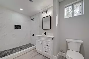 9830 Degas Ln, Houston, TX 77016 - Photo 16