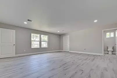 9830 Degas Lane, Houston, TX 77016 - Photo 6