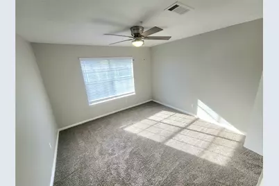 5920 Arncliffe Drive, Houston, TX 77088 - Photo 18