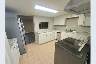5920 Arncliffe Drive, Houston, TX 77088 - Photo 4
