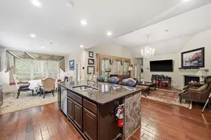 11 Golden Floral Ct, Magnolia, TX 77354 - Photo 16