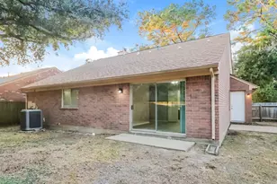 9423 Bayou Bluff Dr, Spring, TX 77379 - Photo 16