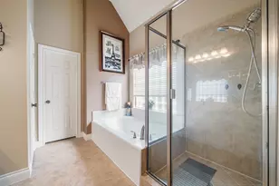 2898 Woodland Glen Ln, Conroe, TX 77385 - Photo 20