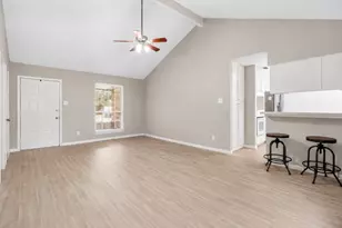 426 Eastwood Dr, New Caney, TX 77357 - Photo 6