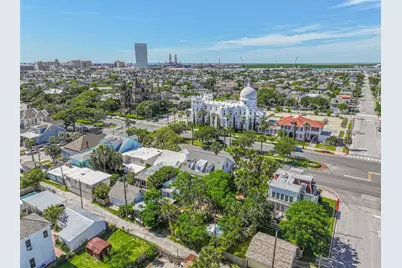 1309 Broadway Street, Galveston, TX 77550 - Photo 36