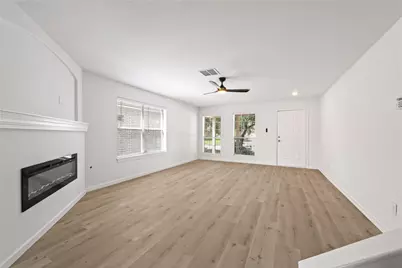22511 Sweetglen Court, Spring, TX 77373 - Photo 4