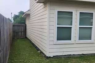 12717 Yoshino Cherry St, Houston, TX 77072 - Photo 4