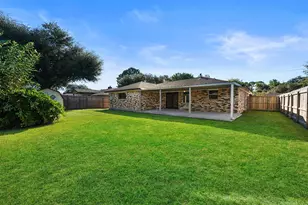 1117 E San Augustine St, Houston, TX 77536 - Photo 18