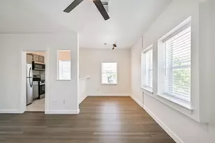 415 Fairview Ave, Houston, TX 77006 - Photo 2