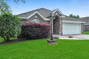 655 Windmill Way, Vidor, TX 77662 - Photo 2