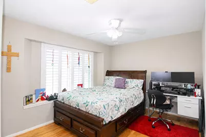 2019 Rosalyn Court, Sugar Land, TX 77478 - Photo 16