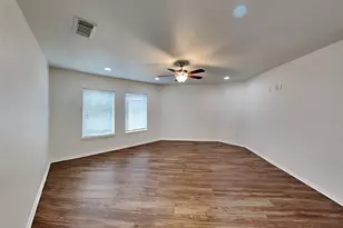 15818 Shoreline Terrace Dr, Houston, TX 77044 - Photo 10