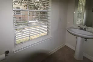 5302 Blossom St, Houston, TX 77007 - Photo 18