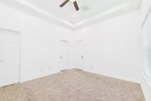 4619 Stassen St, Houston, TX 77051 - Photo 14