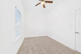 4619 Stassen St, Houston, TX 77051 - Photo 20